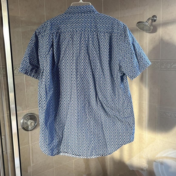 Michael Kors short sleeve button down M - Picture 4 of 4